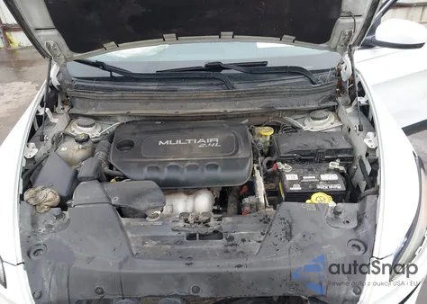 2017 Jeep Cherokee Latitude Fwd z USA, uszkodzony, nr VIN 1C4PJLCB8HW640539